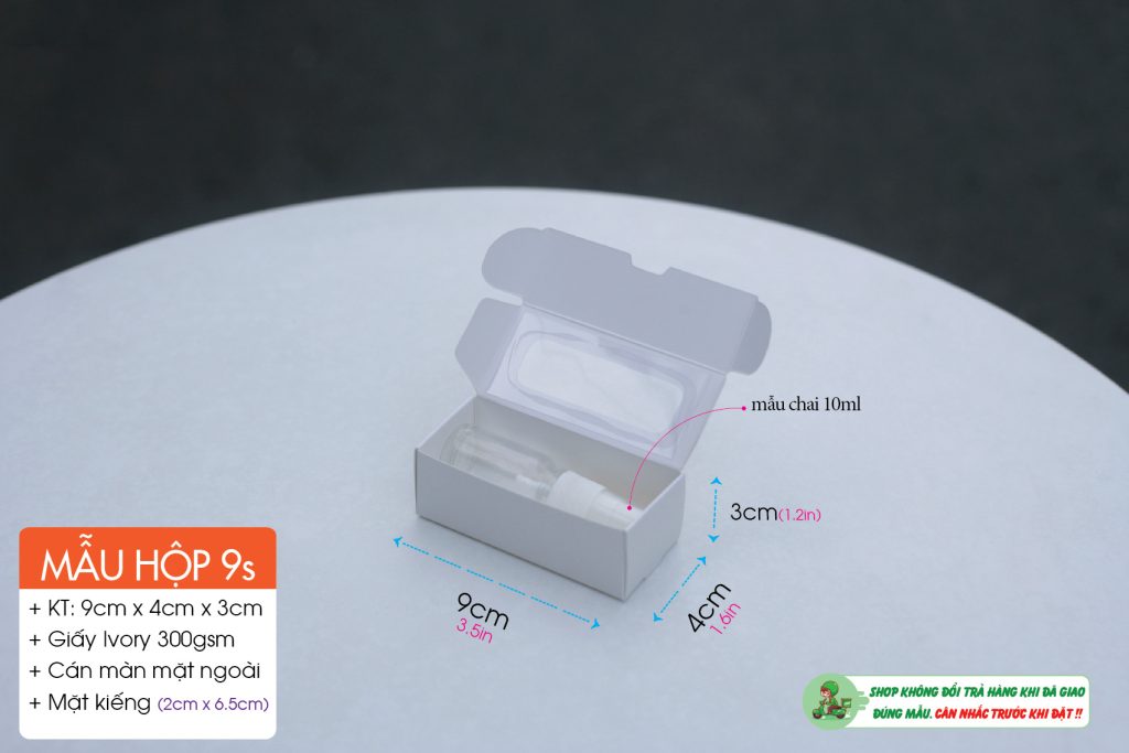 Hộp size S - Được làm từ chất liệu giấy Ivory 300gsm, có cán màn mặt ngoài.