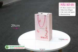 Có thể kết hợp Sữa tắm và Dầu gội để tạo thành bộ quà tặng chị em phụ nữ nhân các dịp lễ.